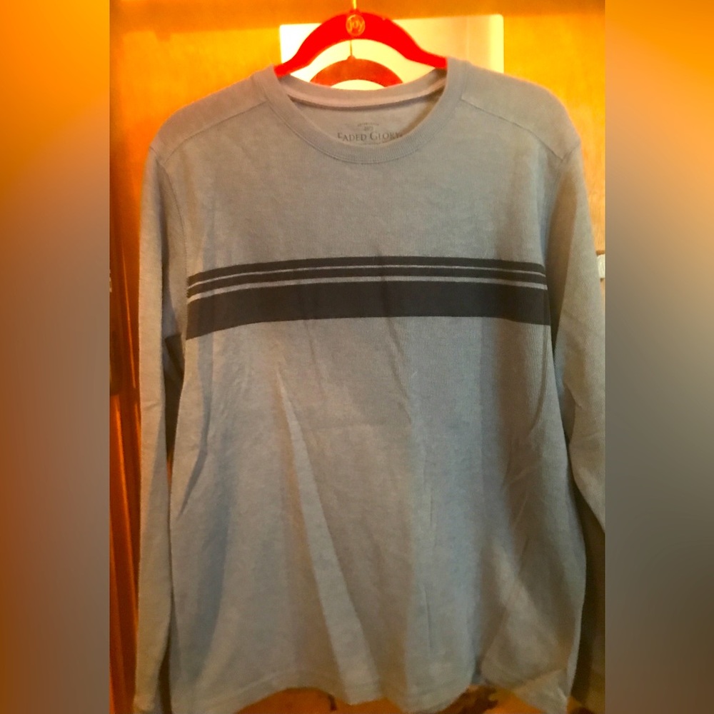 NWOT Faded Glory long sleeve sweater. Size medium